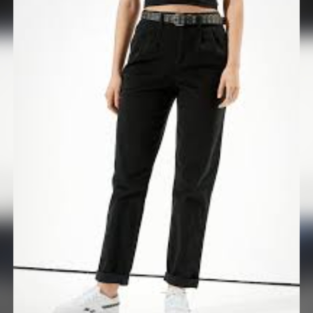 American Eagle Outfitters Classic Black Stretch Mom Pants Size US 2 Waist 26 New